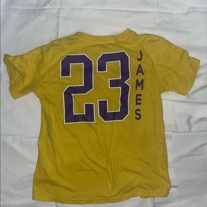 lakers, LBJ youth tee
